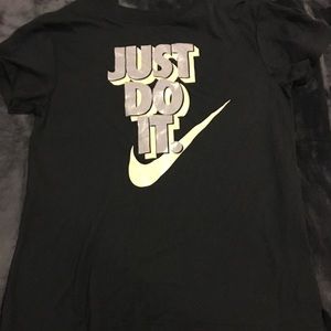 Nike tee
